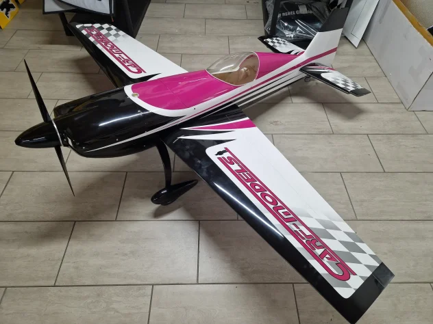 Magenta Moddel Plane EXtra